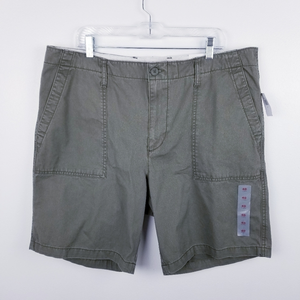 Old Navy Lived-In Straight Olive Green Shorts NWT size 40